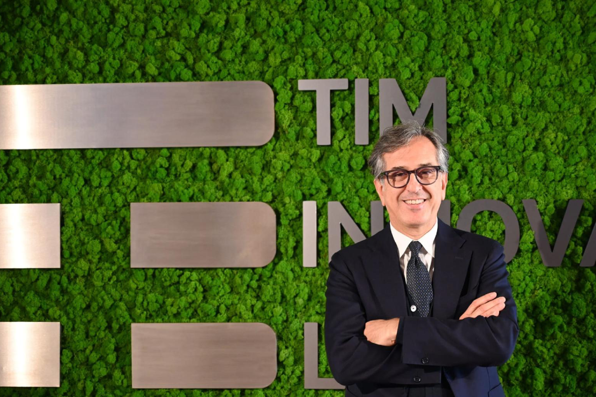 TIM, presentato a Roma lo studio sulle smart infrastructure per un’Italia più sicura e digitale TIM, presentato a Roma lo studio sulle smart infrastructure per un’Italia più sicura e digitale