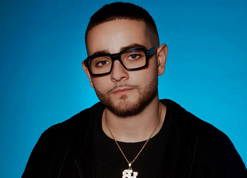 Rocco Hunt, lo “Spiraglio” del rapper si fa stretto. Ma la New Life (che finanzia la sua Porsche) cresce: boom di ricavi e utile raddoppiato 