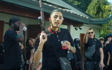 Baby Gang a processo per la pistola: “Non volevo mi rubassero la collana da 200mila euro”