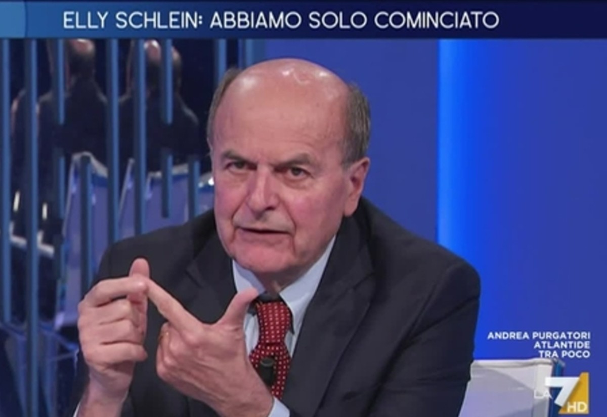 Bersani: “L’alternativa alla destra ora c’è”. Ma per l’ex numero uno del Pd il “campo largo” è la prima cosa da cambiare Bersani: “L’alternativa alla destra ora c’è”. Ma per l’ex numero uno del Pd il “campo largo” è la prima cosa da cambiare