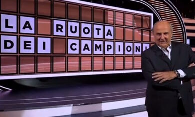 Ascolti tv, La Ruota dei campioni non perdona: “Un professore” su Rai1 finisce dietro la lavagna. Male Formigli