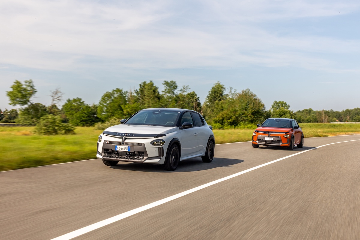 Lancia, 119 anni di eleganza italiana: dal cinema alla mobilità elettrica