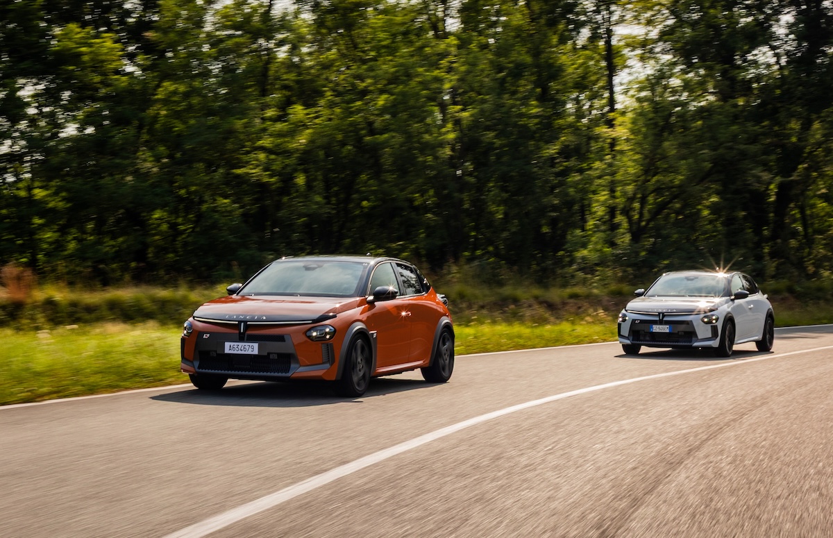 Lancia, 119 anni di eleganza italiana: dal cinema alla mobilità elettrica