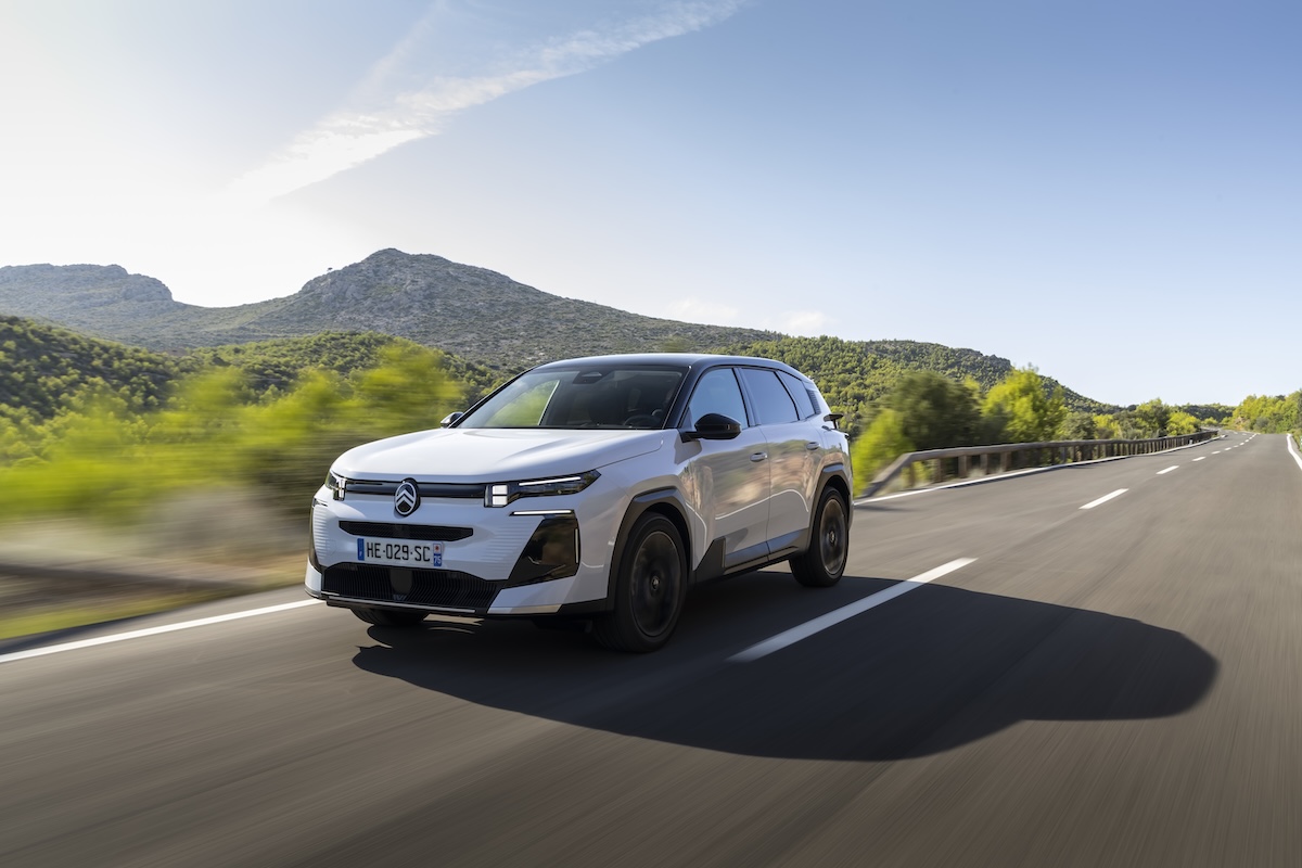 Citroën C5 Aircross: lusso e autonomia da record verso il titolo di Car of the Year 2026 Citroën C5 Aircross: lusso e autonomia da record verso il titolo di Car of the Year 2026