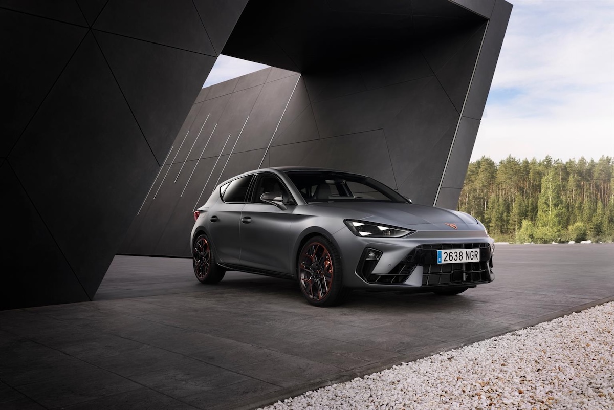 La Leon più potente di sempre: CUPRA svela la VZ da 325 cavalli La Leon più potente di sempre: CUPRA svela la VZ da 325 cavalli