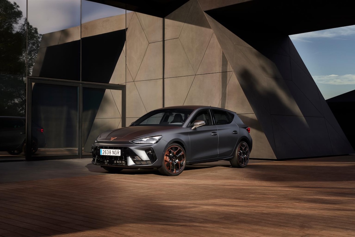 La Leon più potente di sempre: CUPRA svela la VZ da 325 cavalli La Leon più potente di sempre: CUPRA svela la VZ da 325 cavalli