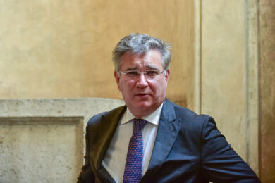 Riforme, Forza Italia ‘frena’ FdI: “Premierato insieme alle opposizioni. No al nome del premier sulla scheda”