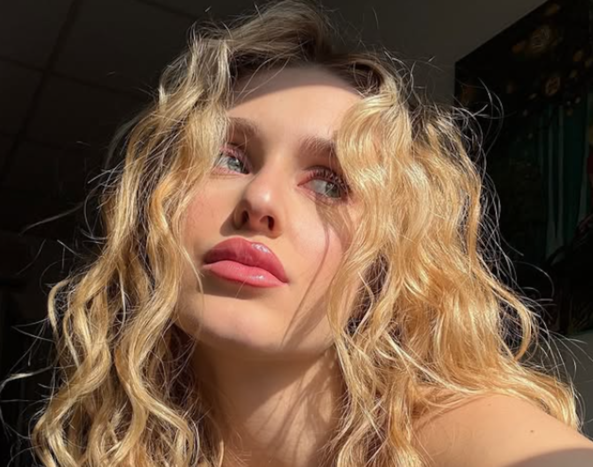 Isobel Kinnear come Samira Lui: la ballerina lascia Amici per una nuova “esperienza televisiva”, ecco dove andrà Isobel Kinnear come Samira Lui: la ballerina lascia Amici per una nuova “esperienza televisiva”, ecco dove andrà