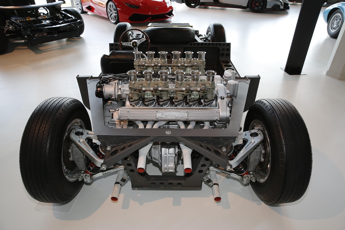 Miura 2026: Lamborghini celebra il mito nato da un’idea folle Miura 2026: Lamborghini celebra il mito nato da un’idea folle