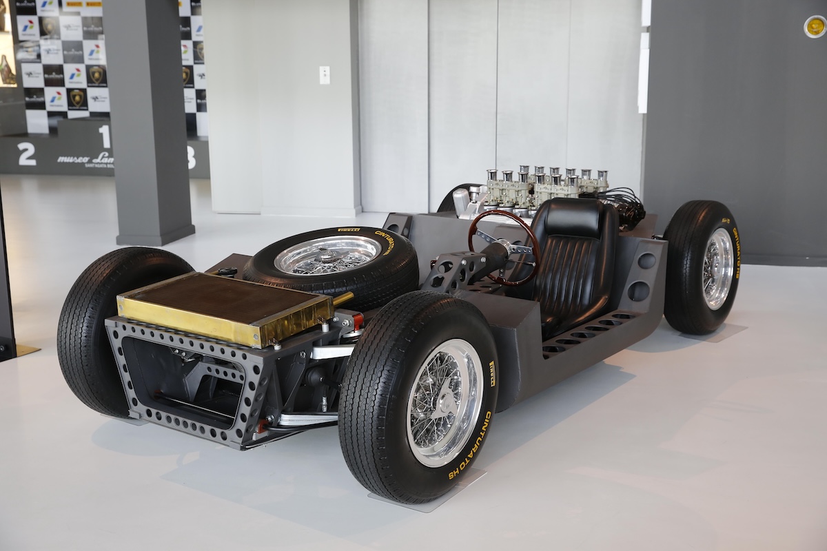 Miura 2026: Lamborghini celebra il mito nato da un’idea folle Miura 2026: Lamborghini celebra il mito nato da un’idea folle
