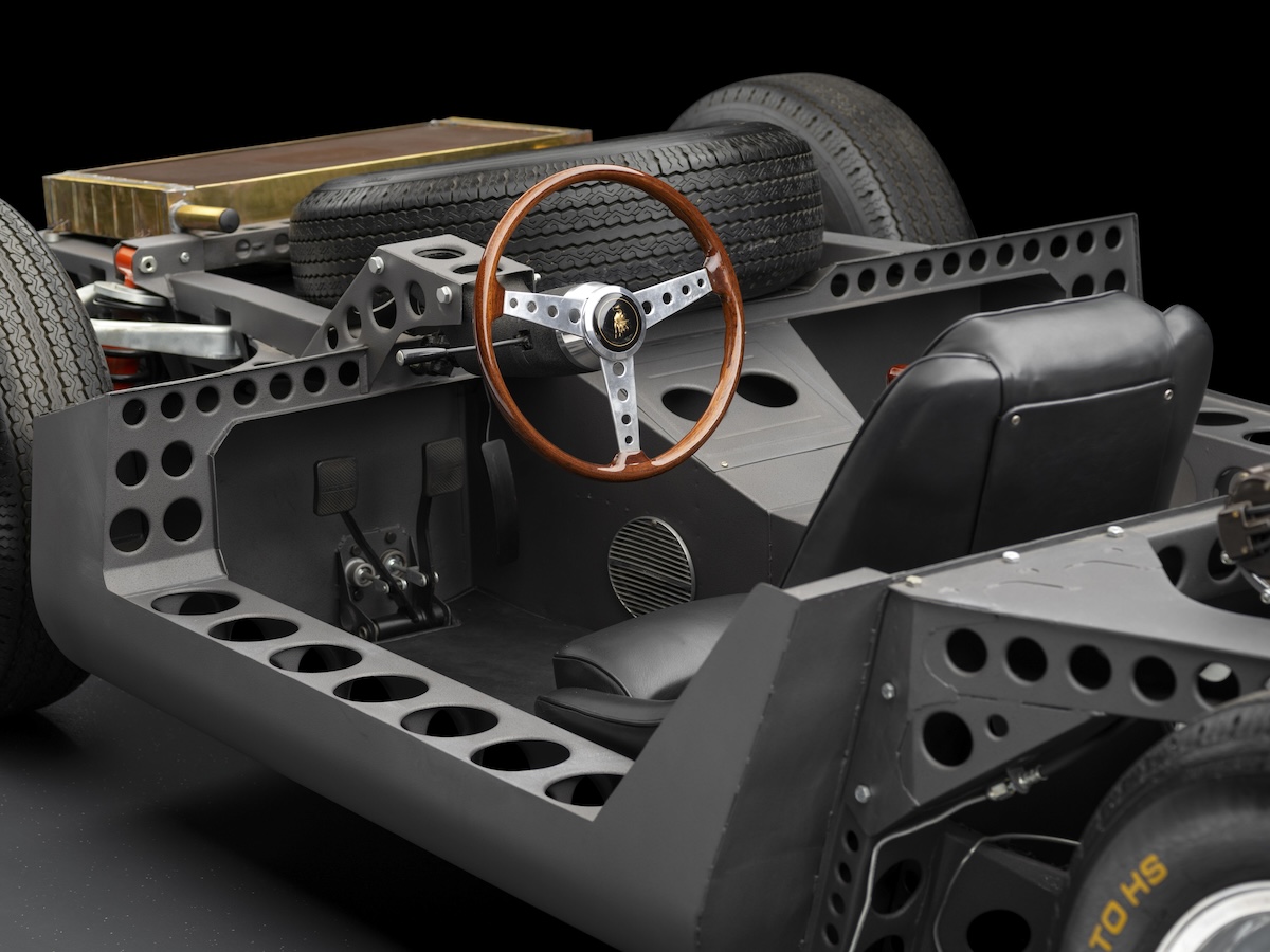 Miura 2026: Lamborghini celebra il mito nato da un’idea folle Miura 2026: Lamborghini celebra il mito nato da un’idea folle