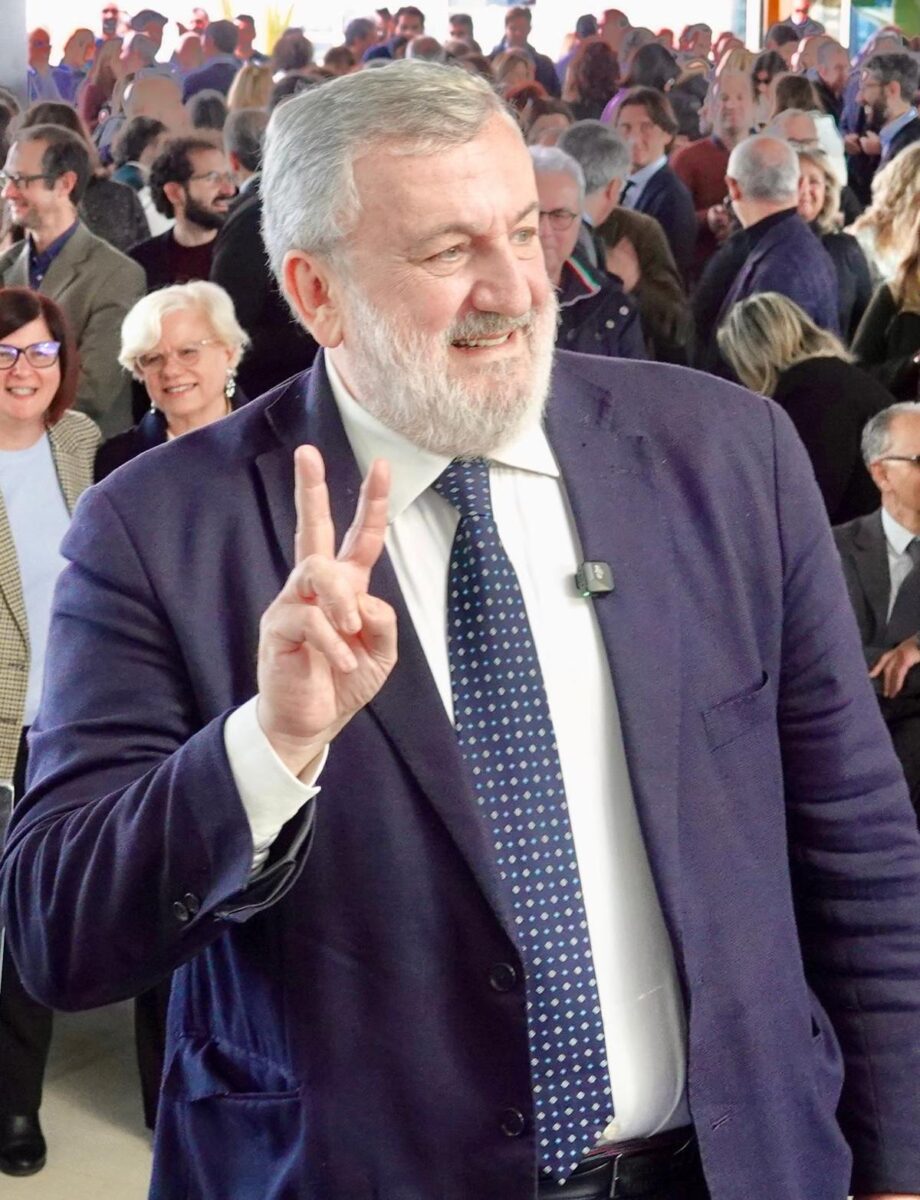 Regione Puglia, fine legislatura: il saluto di Michele Emiliano Regione Puglia, fine legislatura: il saluto di Michele Emiliano
