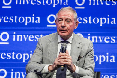 Ex Ilva, Taranto trema: risarcimento danni miliardario ad Arcelor e strade ancora bloccate dagli operai