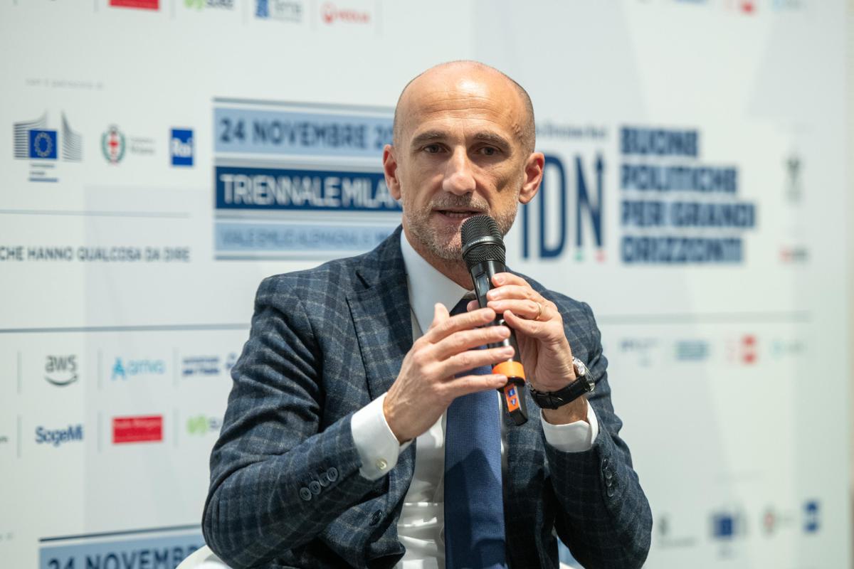 Rossetti (Ferrovienord) a Italia Direzione Nord: “Concentrati sul progetto idrogeno, nel 2026 la prima linea” Rossetti (Ferrovienord) a Italia Direzione Nord: “Concentrati sul progetto idrogeno, nel 2026 la prima linea”