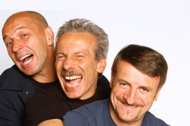 Programmi in TV stasera giovedì 4 dicembre 2025: Un Professore 3, Milan – Lazio, Ore14 e finale di X Factor