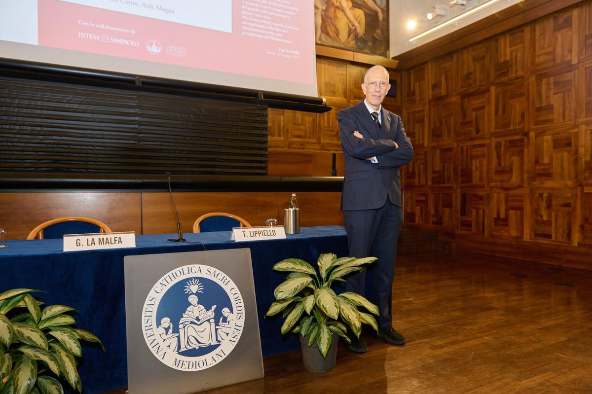 “Il Premio Ugo La Malfa per la Cooperazione Internazionale a Vito Pertosa” “Il Premio Ugo La Malfa per la Cooperazione Internazionale a Vito Pertosa”
