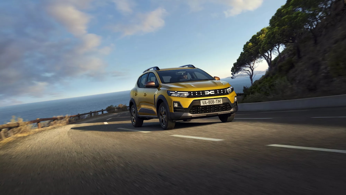 Dacia Sandero Stepway e Streetway si rinnova: interni digitali, più potenza e 1.600 km di autonomia Dacia Sandero Stepway e Streetway si rinnova: interni digitali, più potenza e 1.600 km di autonomia