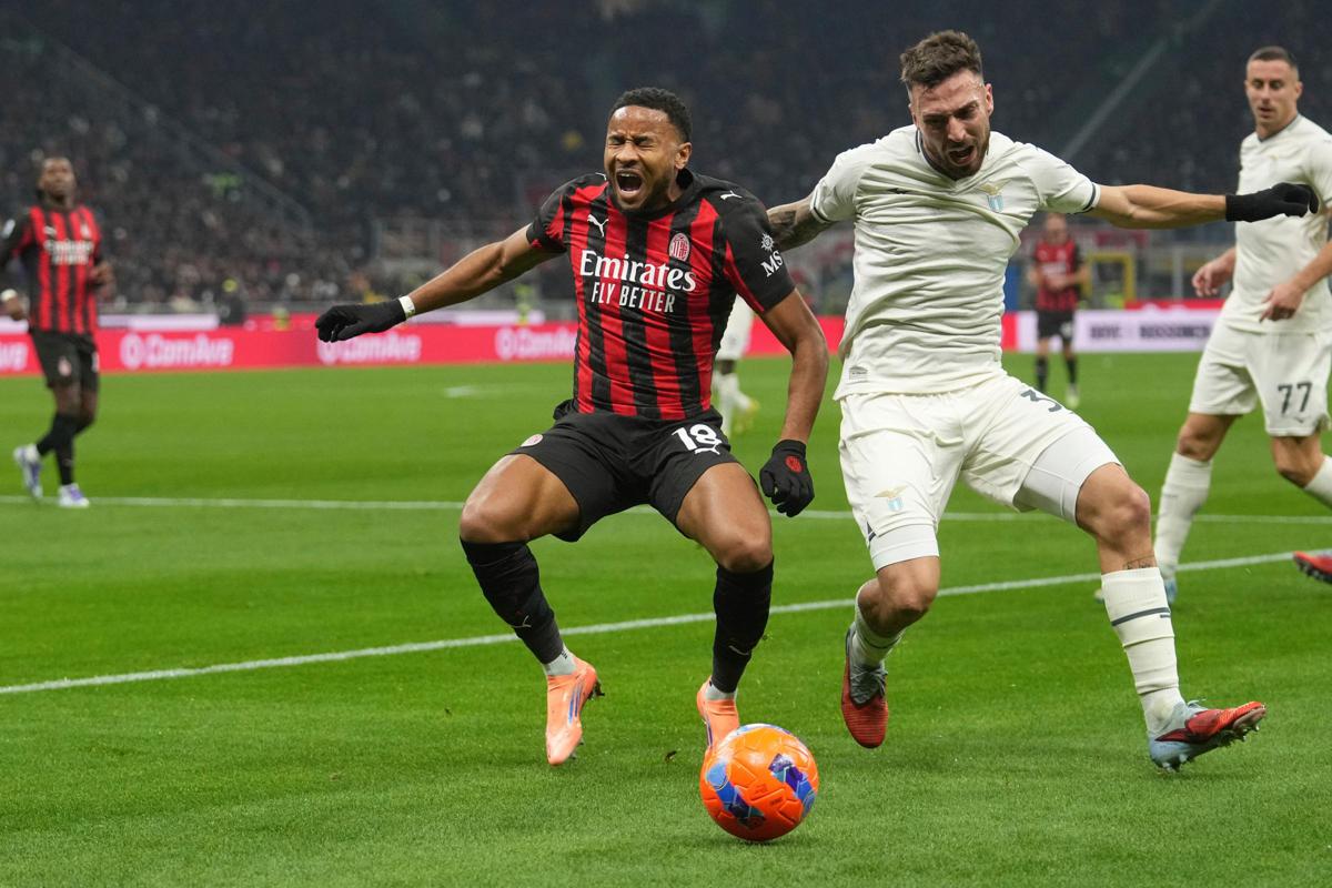 Galleria foto 'Milan, le coincidenze scudetto con il Napoli. Ma l’attacco (Nkunku…) così non va – Le piste per gennaio e il colpo Arizala' - foto 1