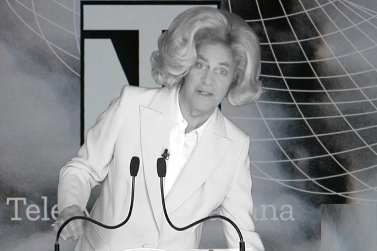Crozza ironizza su “Tele Meloni”: La parodia “Sanremo Atreju” e l’ammutinamento del “Campo Minato” Crozza ironizza su “Tele Meloni”: La parodia “Sanremo Atreju” e l’ammutinamento del “Campo Minato”