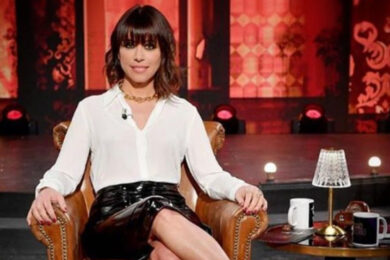 Ciao maschio, Nunzia De Girolamo porta in studio un uomo ultimamente molto caro a Barbara D’Urso