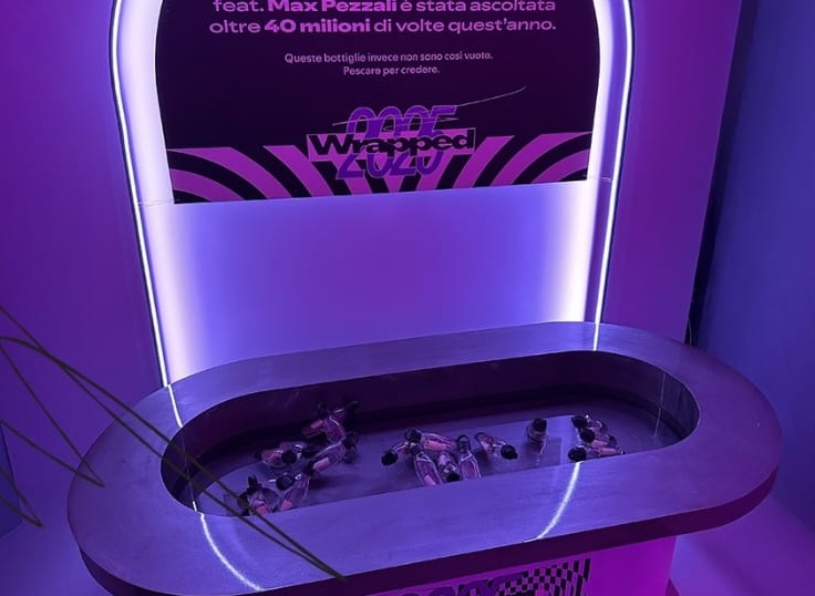 A Milano lo “Spotify Wrapped Park”, parco a tema ispirato alle hit di Anna, Sfera Ebbasta, Shiva, Olly. FOTO