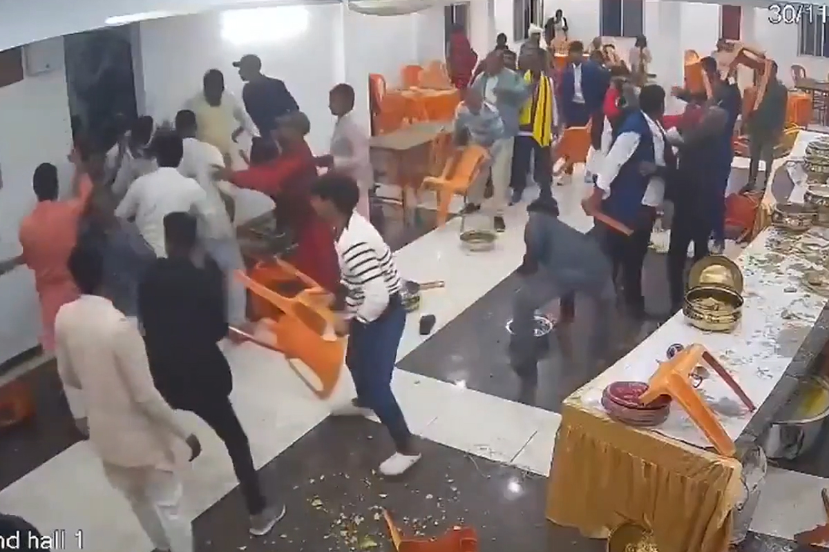 Al matrimonio manca il dolce, scoppia la rissa. Nozze annullate. VIDEO Al matrimonio manca il dolce, scoppia la rissa. Nozze annullate. VIDEO