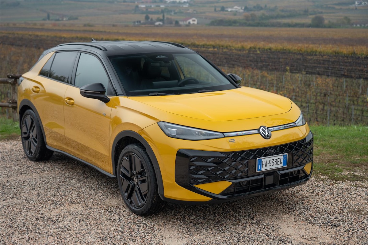 Volkswagen nuova T-Roc: tecnologia e stile per il SUV più venduto in Europa Volkswagen nuova T-Roc: tecnologia e stile per il SUV più venduto in Europa