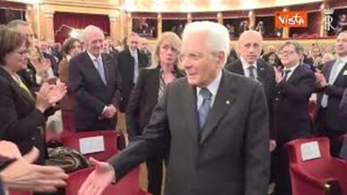 Applausi per Mattarella al Teatro Massimo di Palermo, “Capitale Italiana del Volontariato 2025”