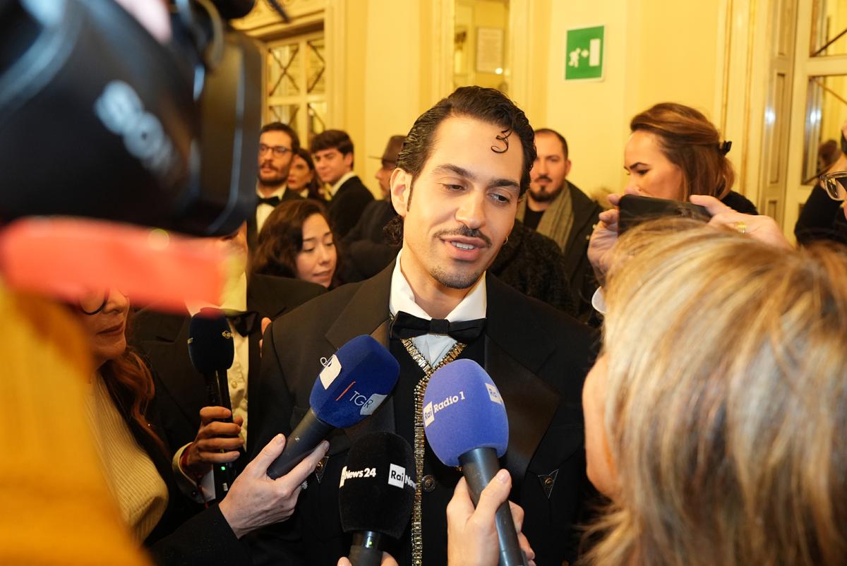 Prima della Scala, dei big del Governo c’è solo Giuli. Fontana: “Viviamo bene anche da soli…” Prima della Scala, dei big del Governo c’è solo Giuli. Fontana: “Viviamo bene anche da soli…”