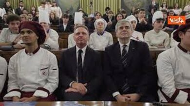 Cucina italiana patrimonio Unesco, il momento della proclamazione e l’applauso dei cuochi