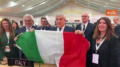Tajani in India alla proclamazione cucina italiana patrimonio Unesco festeggia con il tricolore