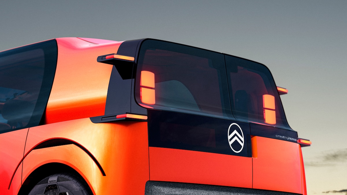 Concept ELO: 6 posti e guida centrale, Citroën sfida le convenzioni Concept ELO: 6 posti e guida centrale, Citroën sfida le convenzioni