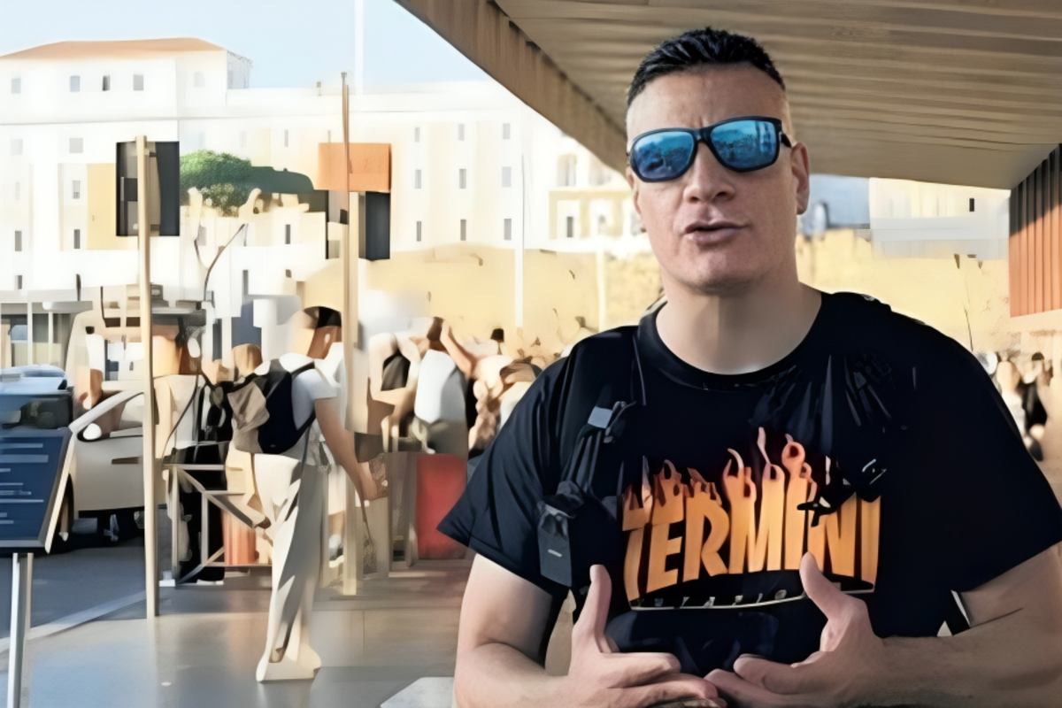 Cicalone, lo youtuber anti-borseggiatori ci sa fare anche con gli affari: utile e ricavi boom per la sua Srl Cicalone, lo youtuber anti-borseggiatori ci sa fare anche con gli affari: utile e ricavi boom per la sua Srl