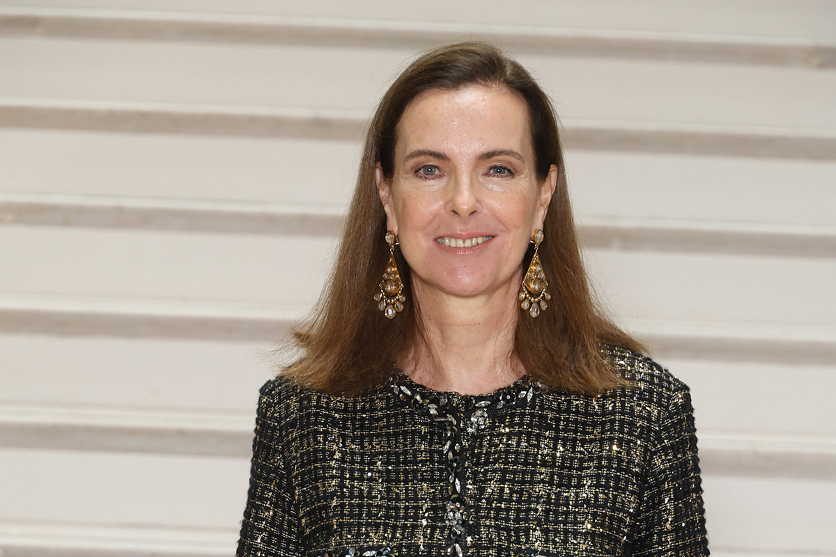 Vino, Carole Bouquet non fa un grande affare a vendere la maggioranza della sua azienda: l’operazione ai raggi X