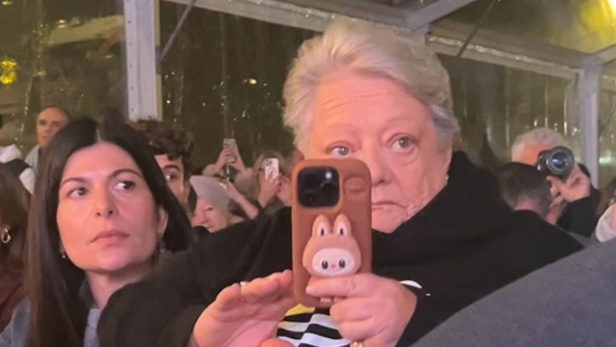 La mamma di Giorgia e Arianna Meloni: “Orgogliosa delle mie figlie?”. La risposta è memorabile. VIDEO La mamma di Giorgia e Arianna Meloni: “Orgogliosa delle mie figlie?”. La risposta è memorabile. VIDEO