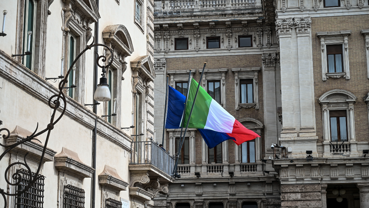Cdm, a Palazzo Chigi il ddl “anti-maranza”. Tutti i temi sul tavolo della premier Cdm, a Palazzo Chigi il ddl “anti-maranza”. Tutti i temi sul tavolo della premier