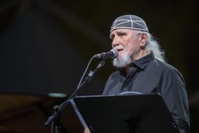 Strage a Sydney, Moni Ovadia: “Netanyahu strumentalizza l’antisemitismo per evitare critiche ai propri crimini” . E su Gaza ha le idee chiare