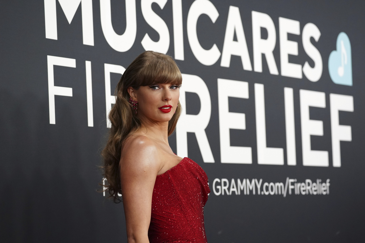 Taylor Swift dona un bonus 197 milioni di dollari ai lavoratori del suo Eras Tour: “Voglio creare un precedente”