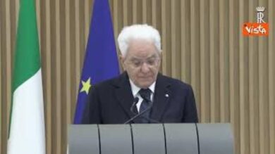 Mattarella cita aforisma Einstein: Con Ai rischio prevalenza stupidità naturale
