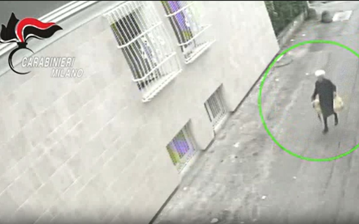Milano, truffe agli anziani: una 96enne al vertice della banda del “finto carabiniere” Milano, truffe agli anziani: una 96enne al vertice della banda del “finto carabiniere”