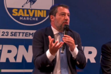 Governo, Salvini mette le mani avanti su Rete 4: “Se rivinciamo le elezioni torno al ministero dell’Interno”