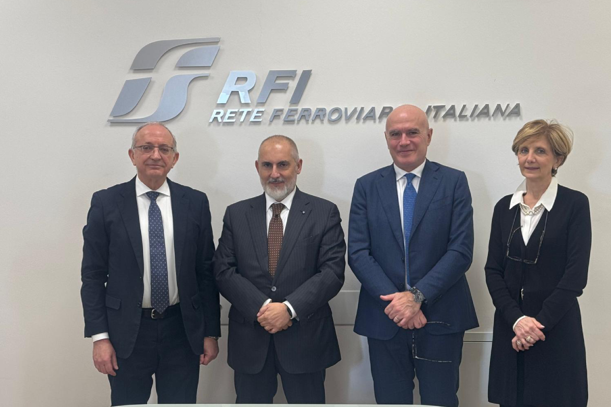 RFI e Sogesid, al via l’alleanza per un’infrastruttura ferroviaria più sostenibile e innovativa RFI e Sogesid, al via l’alleanza per un’infrastruttura ferroviaria più sostenibile e innovativa