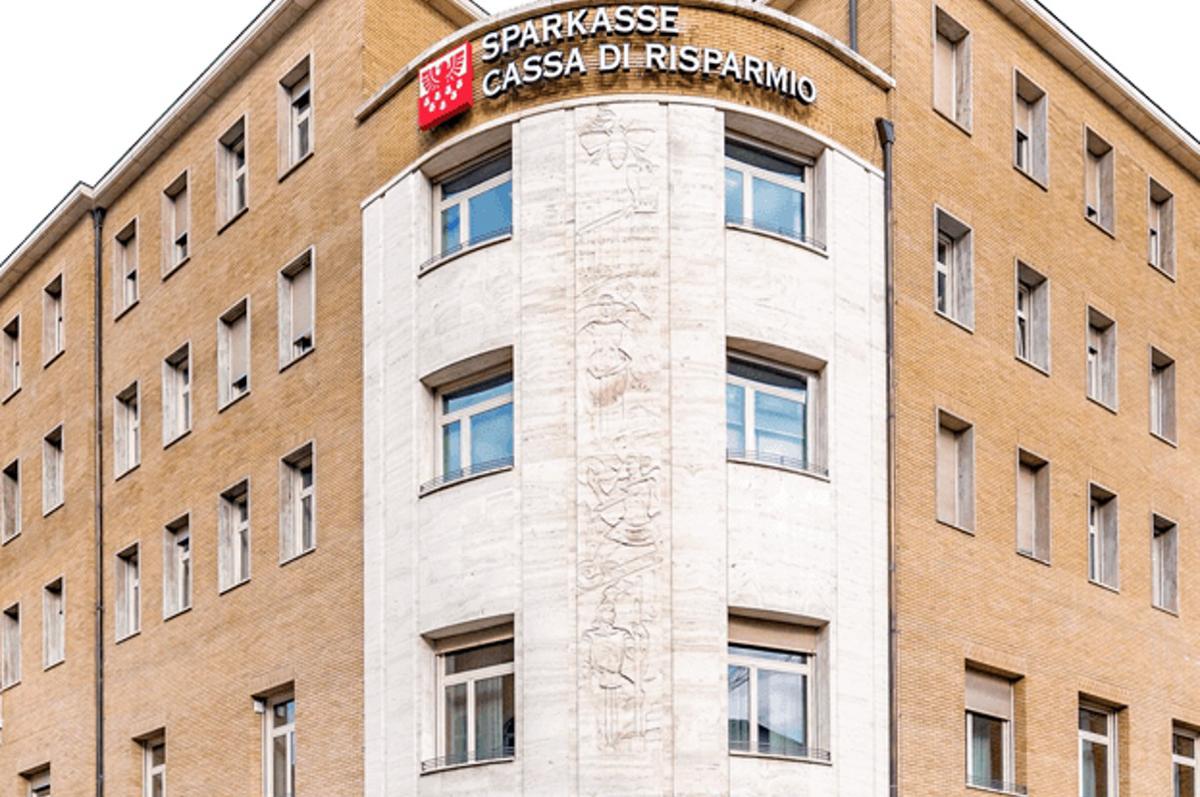 Gruppo Sparkasse e Digit’Ed insieme per valorizzare le persone e accompagnare la crescita della banca Gruppo Sparkasse e Digit’Ed insieme per valorizzare le persone e accompagnare la crescita della banca