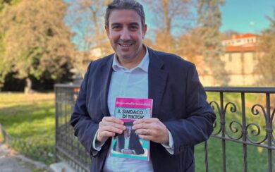 Marco Ballarini, il sindaco di TikTok: “Giovani polarizzati e lontani dai partiti. Per questo serve leggerezza”