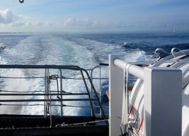 La guerra è anche ibrida, traghetto italiano attaccato da uno spyware in Francia. Spunta l’ombra della Russia 