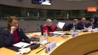 Consiglio Ue, il girotavolo dei leader al vertice di Bruxelles