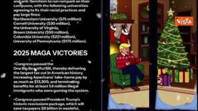 Trump cartoon legge sotto l’Albero, musica di Natale e traguardi Maga, gli auguri della Casa Bianca