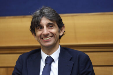 Legge elettorale, FdI apre alle preferenze: “Presenteremo un emendamento”. Le opposizioni: “La riforma un segno di debolezza”