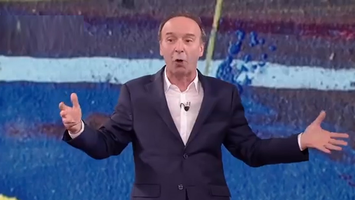 Benigni spiazza tutti a Che Tempo Che Fa: “Lei è uno dei miei quattro Papi preferiti” Benigni spiazza tutti a Che Tempo Che Fa: “Lei è uno dei miei quattro Papi preferiti”