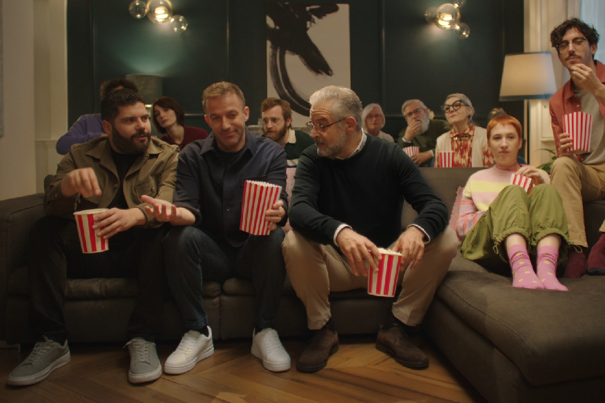 Sky lancia la nuova campagna con Alessandro Del Piero e gli attori di ‘Gomorra’ Sky lancia la nuova campagna con Alessandro Del Piero e gli attori di ‘Gomorra’